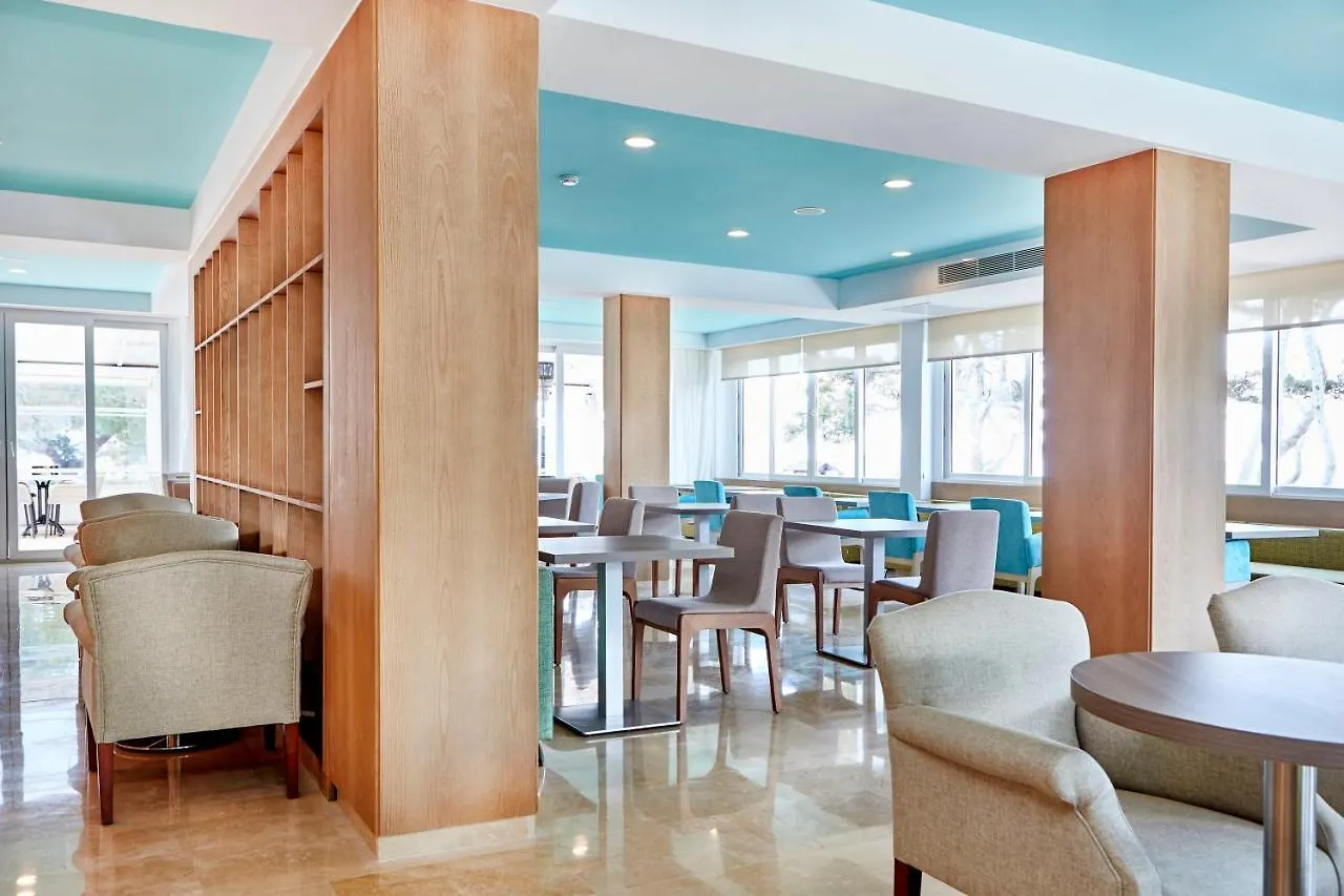 Universal Hotel Laguna Canyamel